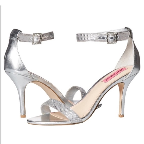 Betsy Johnson Silver Broadway Heels - Picture 1 of 10